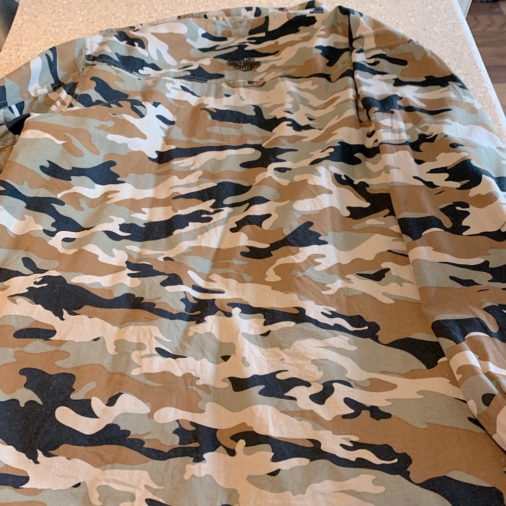 Genuine Harley Davidson jacket. Size XL, used it for riding.